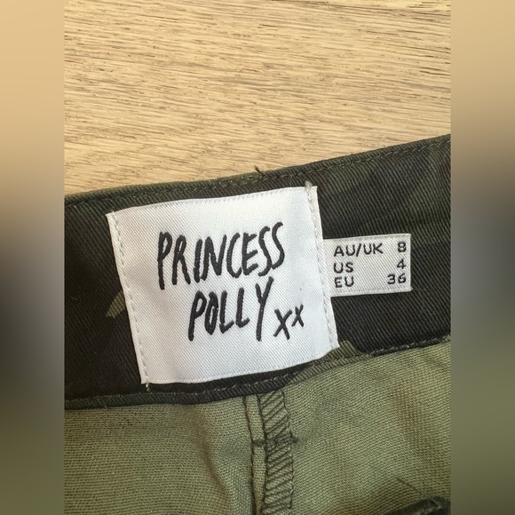 Princess Polly Now You See Me Camo Pants Size 4 - Picture 3 of 3